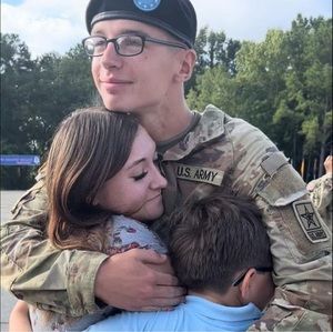 Meet your Posher, Alexis